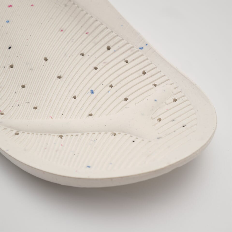 WHITE,BLANC : NOVA CLOG INSOLES Front View