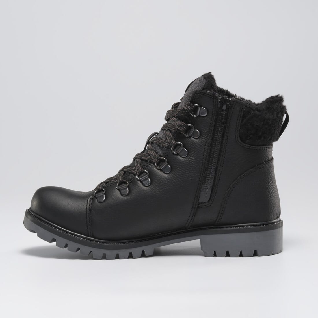 BLACK,NOIR : ROGUE HIKE 3 Front View