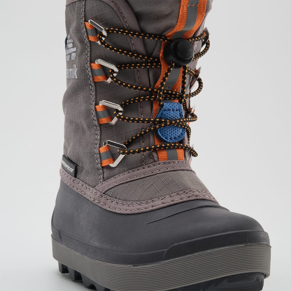 LT.GREY,GRIS PÂLE : Cascade - Kids' Winter Boots Front View