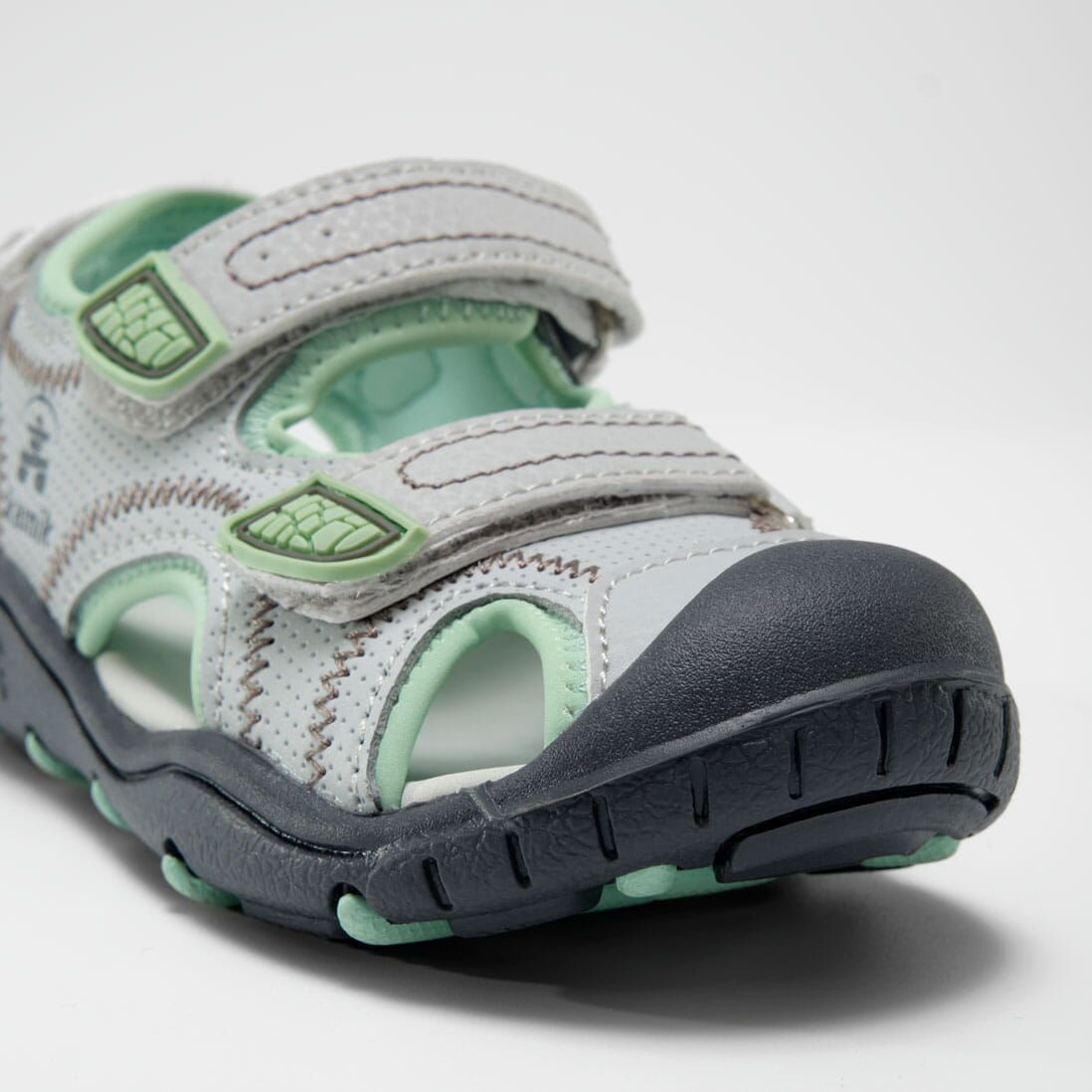 LIGHT GRAY,GRIS PÂLE : Seaturtle 2 -  Kids' Closed-Toe Sandals Front View
