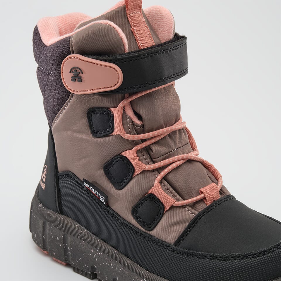 CHARCOAL,CHARBON : Seeker - Kids' Winter Boots Front View
