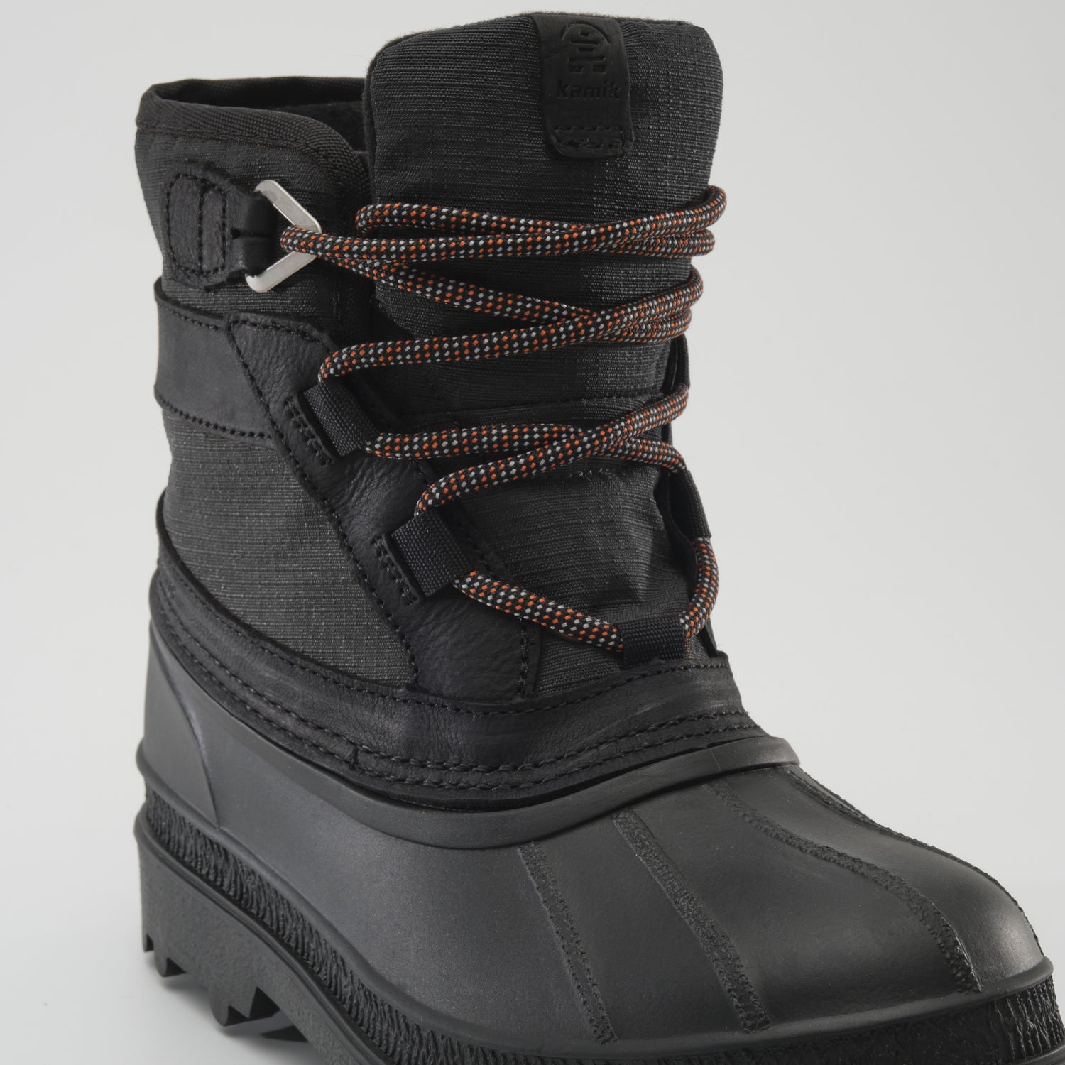 Black,Noir : Banff Men's Winter Boots - Three-Quarter Front View