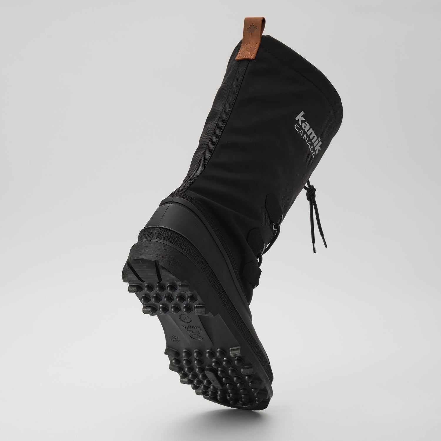 Black,Noir : Canuck Women's Winter Boots - Outsole View