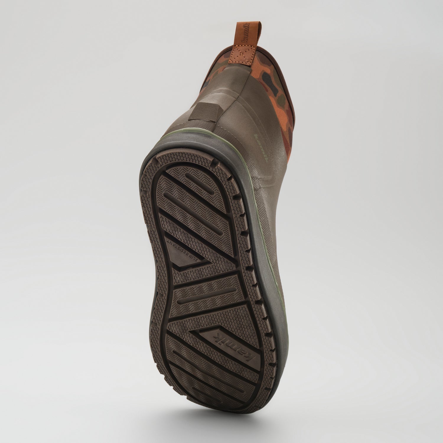 Camouflage : Lowtide Men's Rain Boots - Outsole View