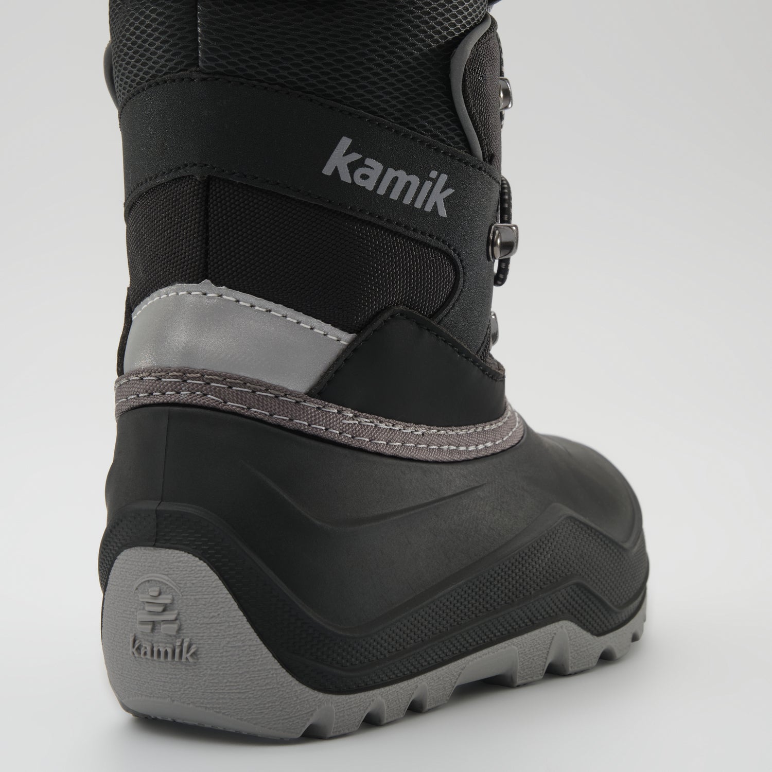 Black,Noir : Luke EZ Kids Winter Boots - Close-up Back View