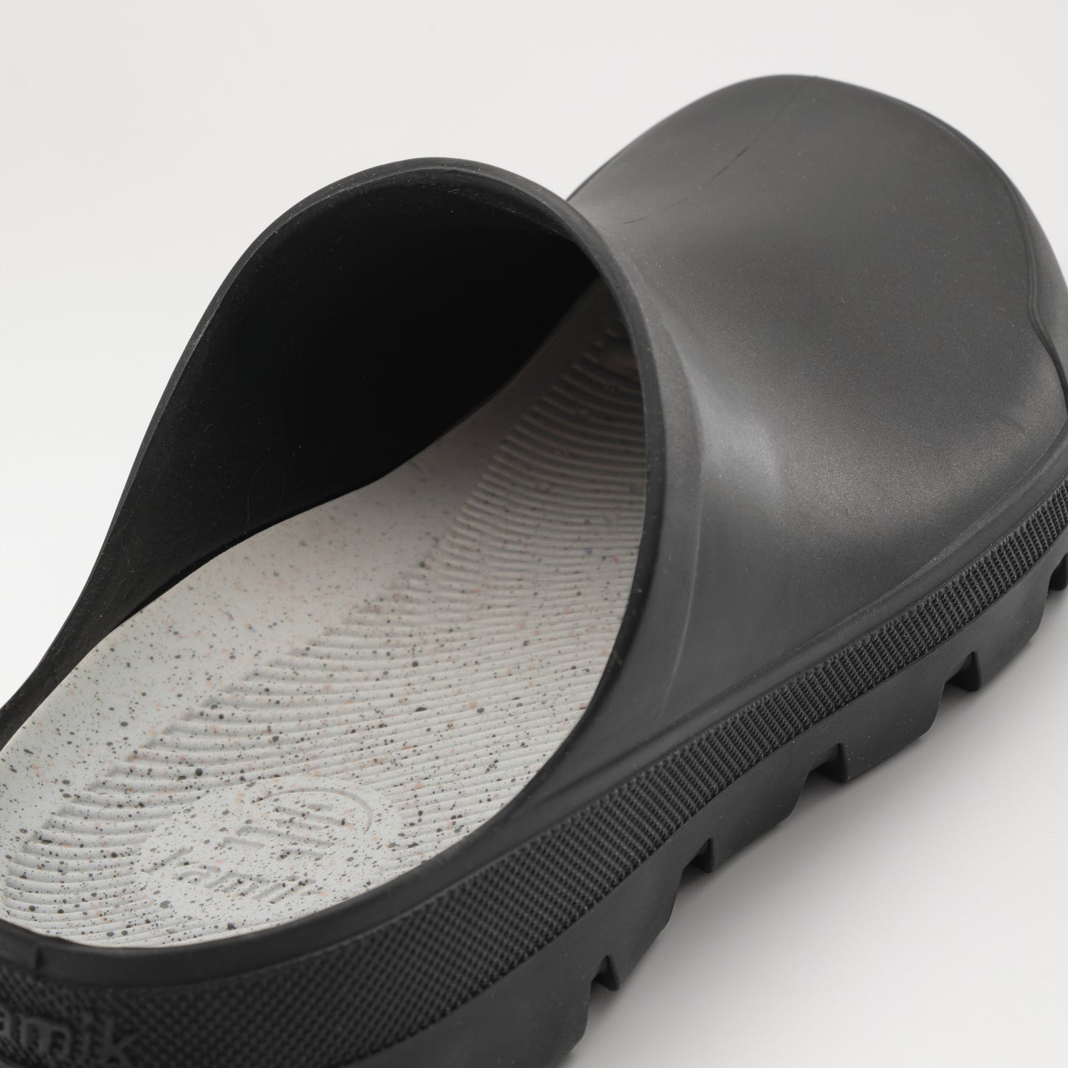 Black,Noir : Nova Waterproof Unisex Clogs - Three-Quarter Back View
