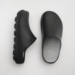 Black,Noir : Nova Waterproof Unisex Clogs - Pair View