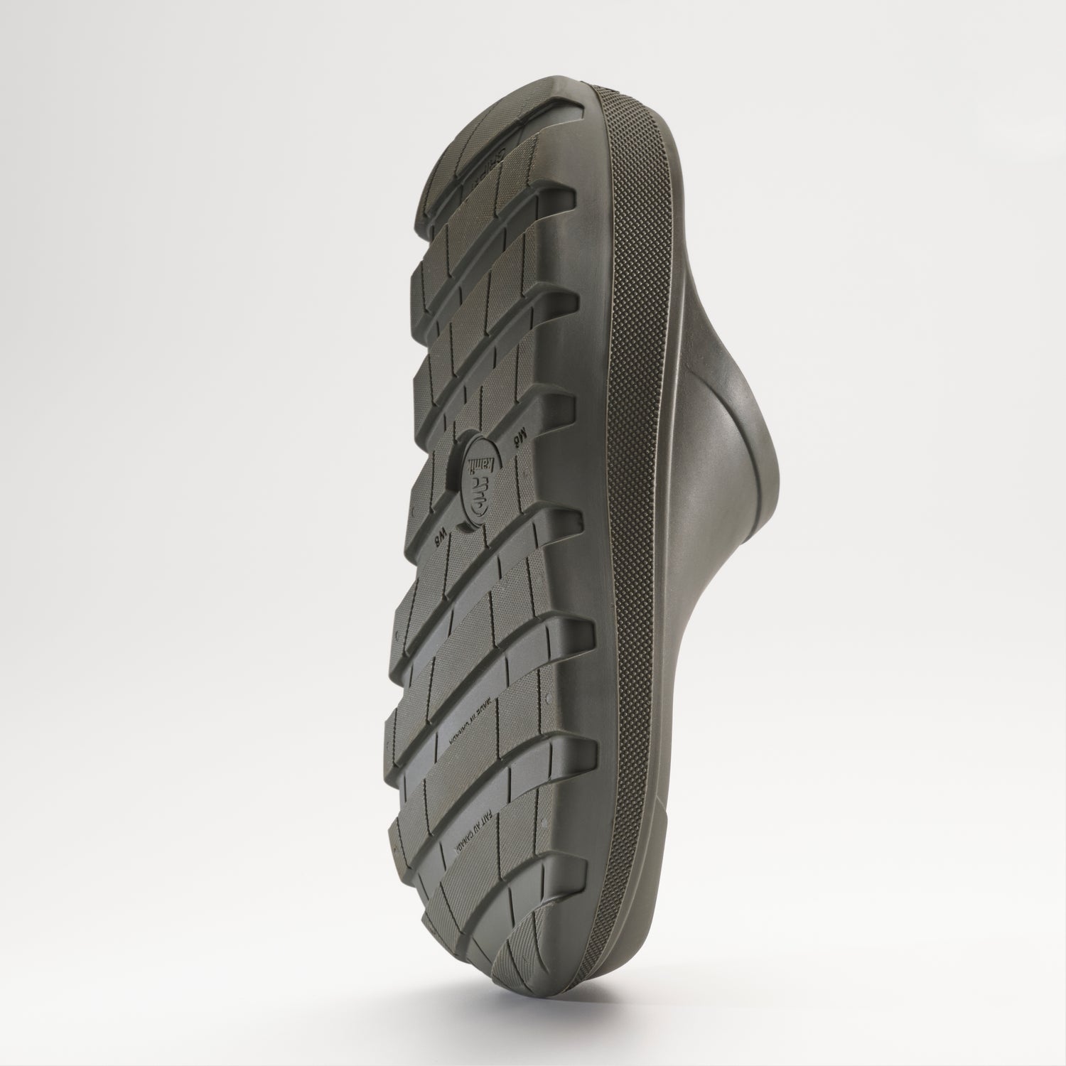 Dark Olive,Olive foncé : Nova Waterproof Unisex Clogs - Outsole View