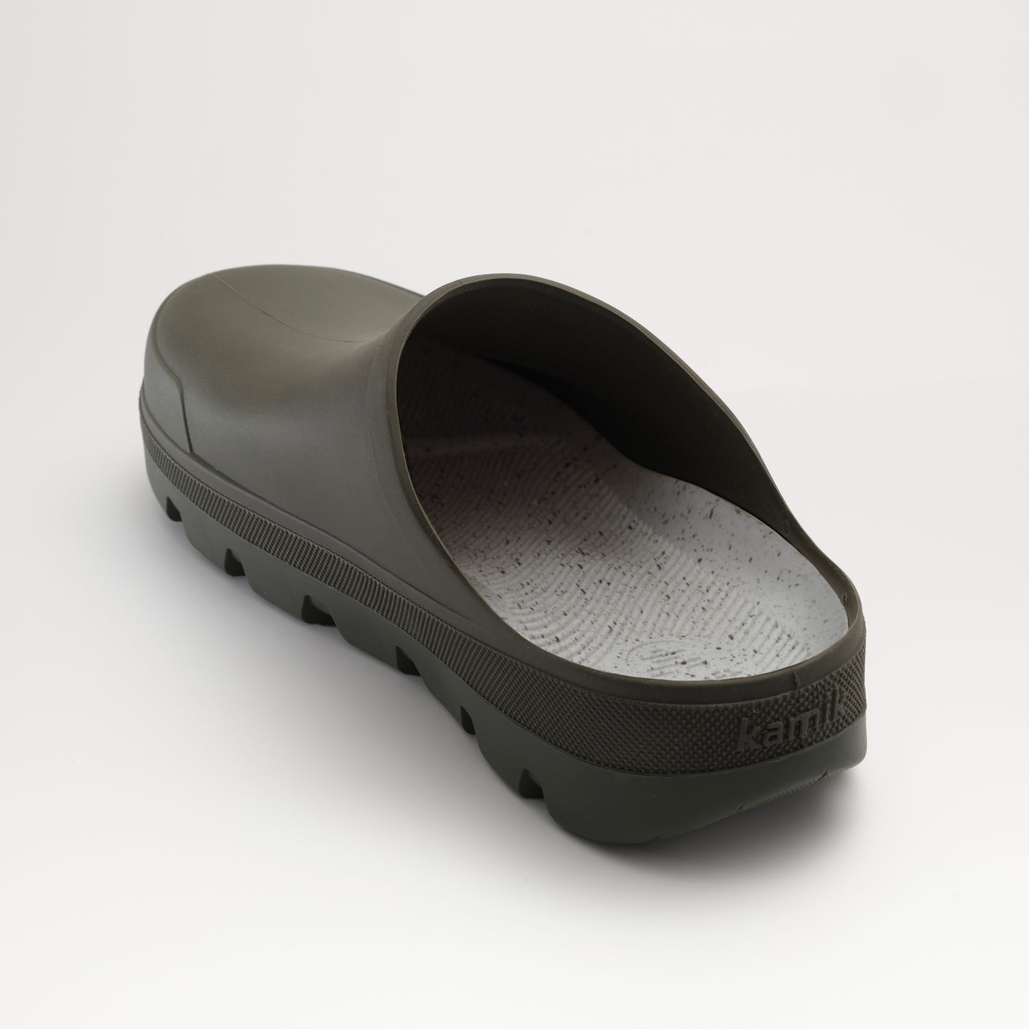 Dark Olive,Olive foncé : Nova Waterproof Unisex Clogs - Three-Quarter Back View