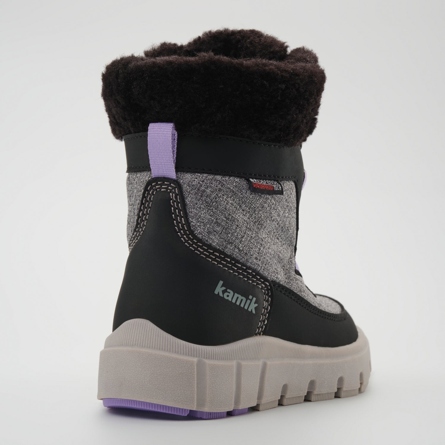 Charcoal,Charbon : Seeker F Kids Winter Boots - Close-up Back View