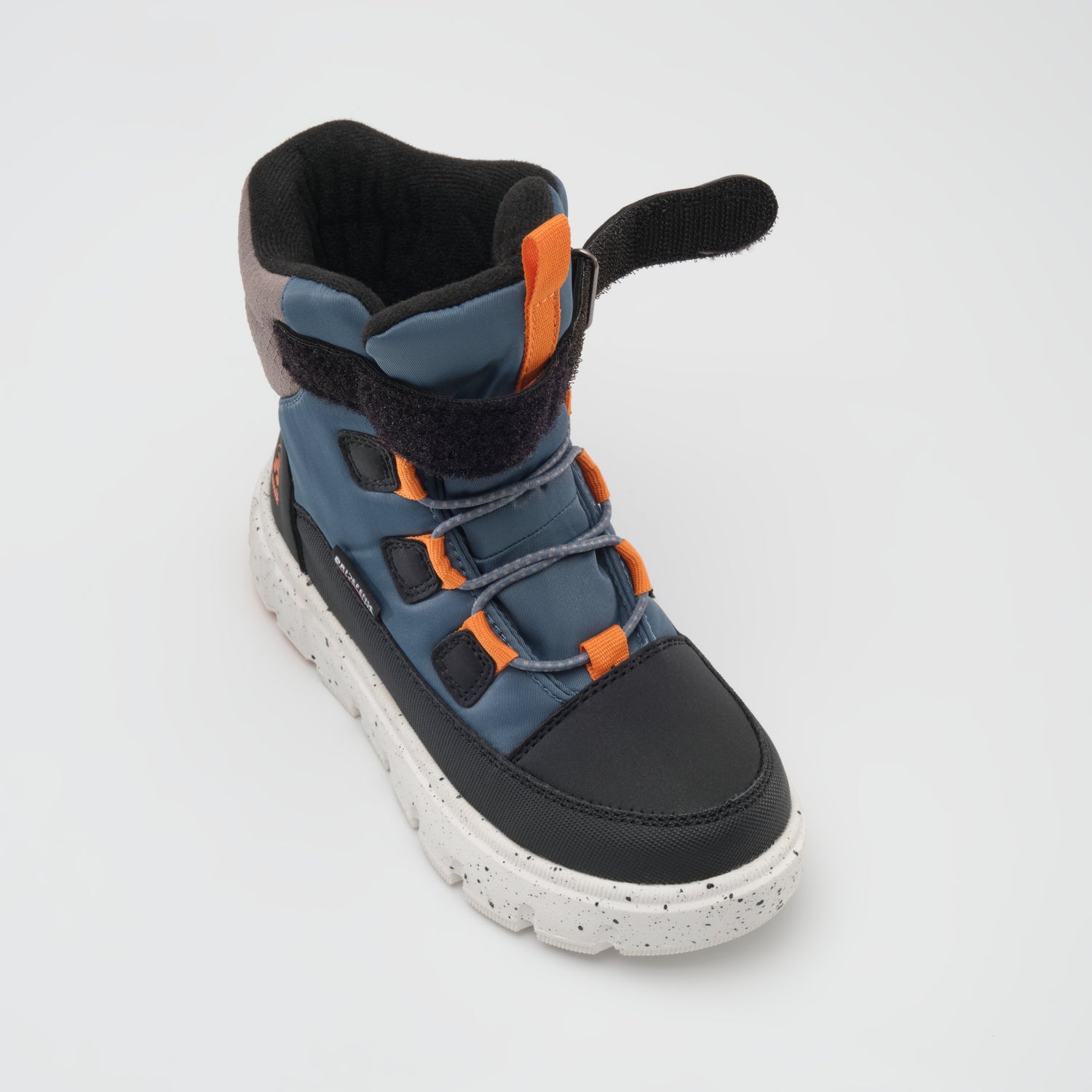 Stormy Weather,Orage : Seeker Kids Winter Boots - Three-Quarter Top View