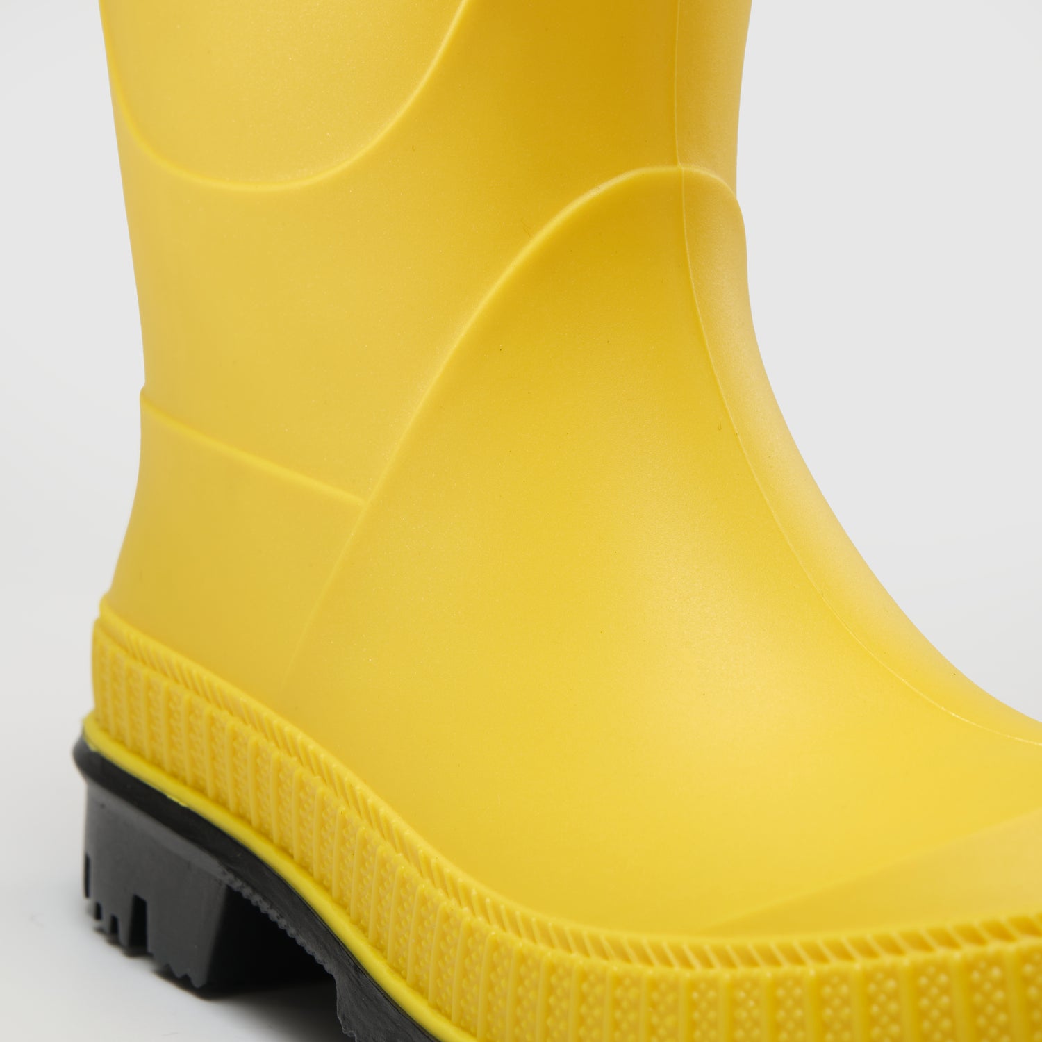 Yellow-Black,Jaune-Noir : Stomp Kids' Rain Boots - Three-Quarter View Close-up