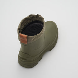 Moss,Mousse : Tundra Mid Men's Winter Boots - Three-Quarter Back View