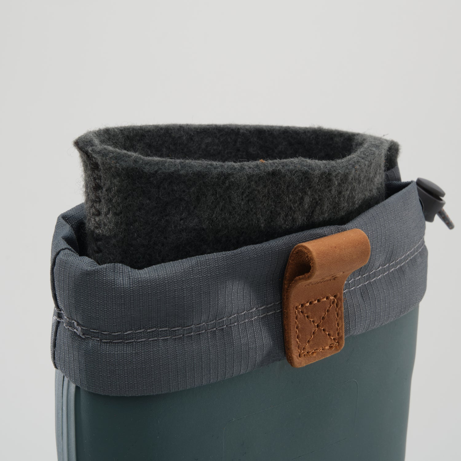Stormy Weather,Orage : Tundra Men's Winter Boots - Top View
