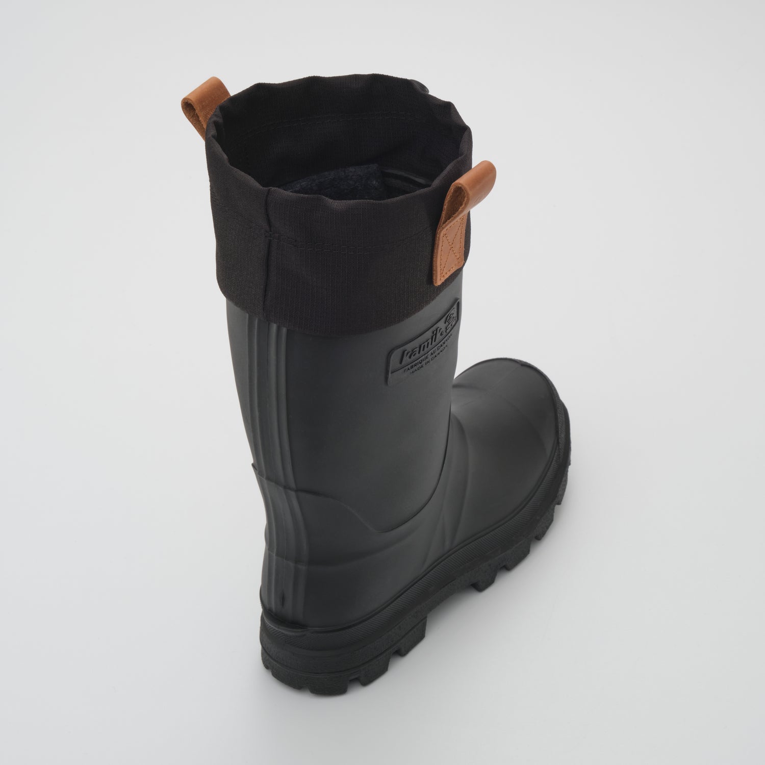 Black,Noir : Tundra Women's Winter Boots - Three-Quarter Back View