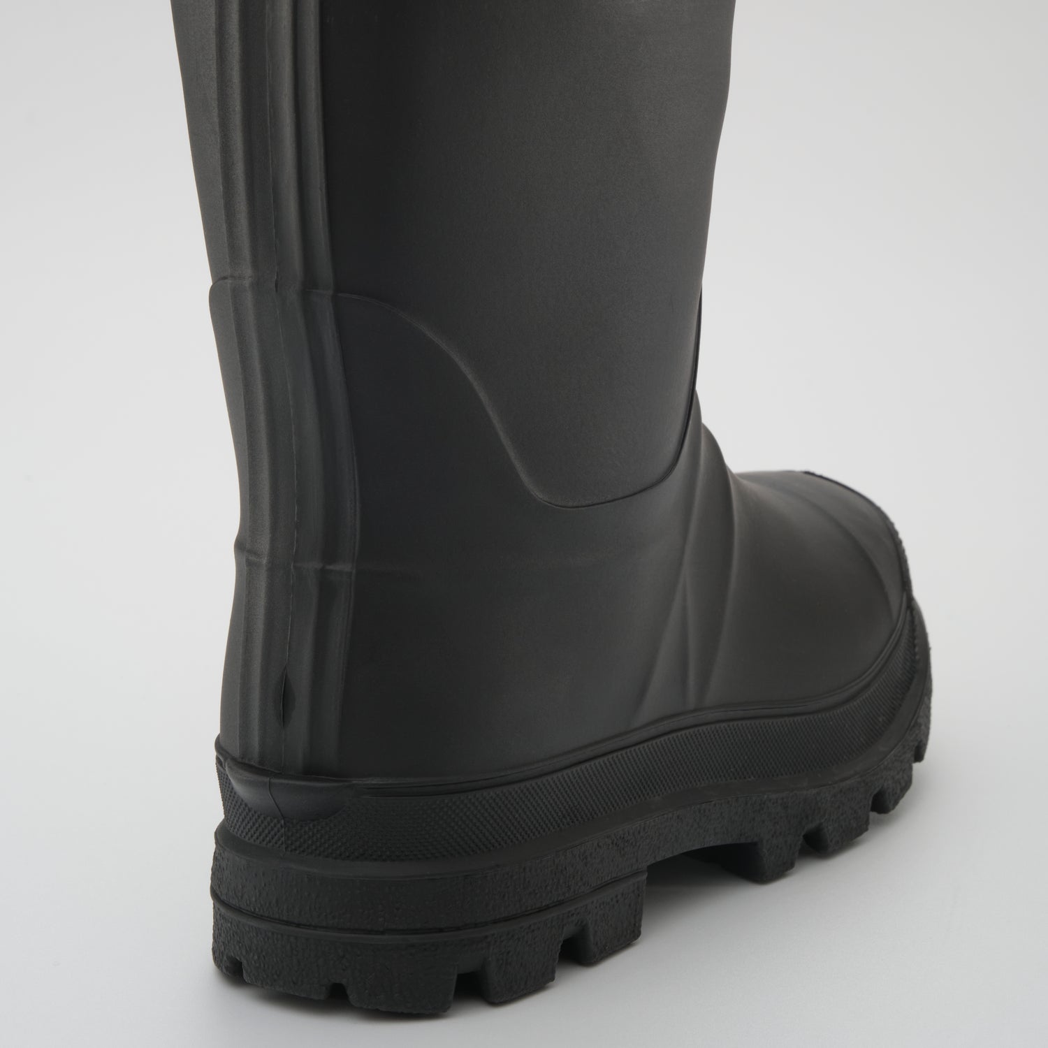Black,Noir : Tundra Women's Winter Boots - Three-Quarter Back View
