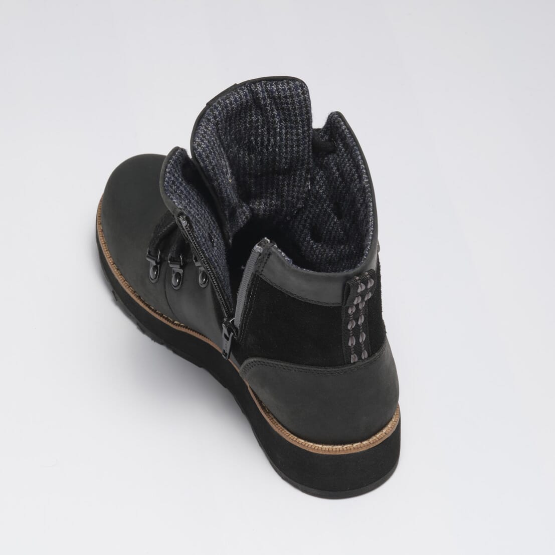 BLACK,NOIR : ARIEL LO Front View