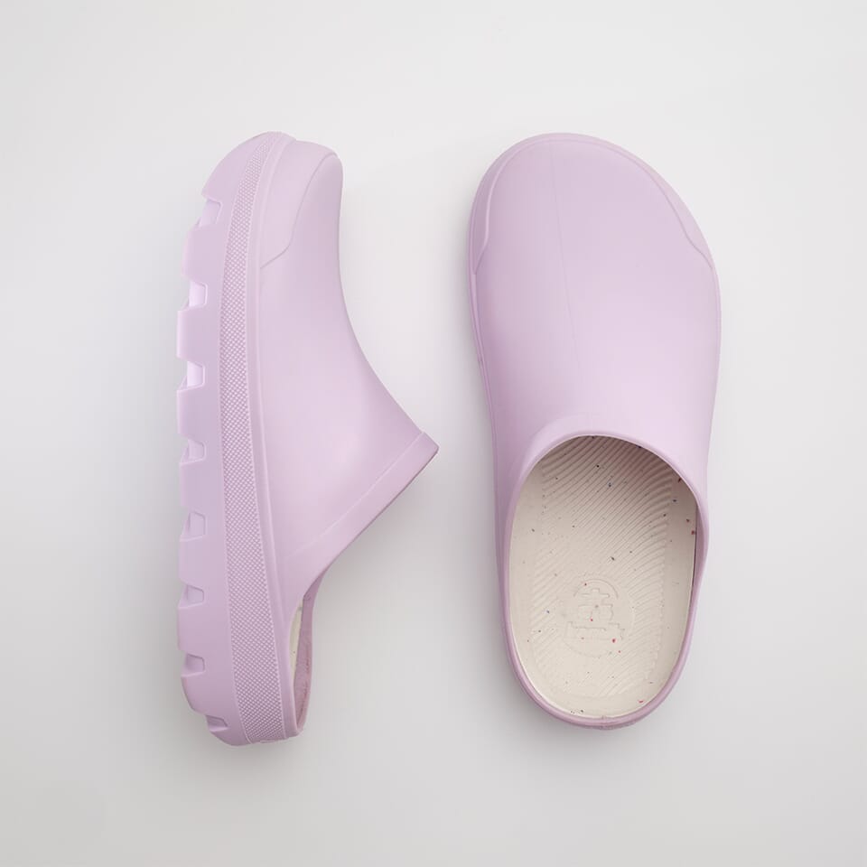 LILAC,LILAS : Nova - Slip-On Clogs Alternate 3 View