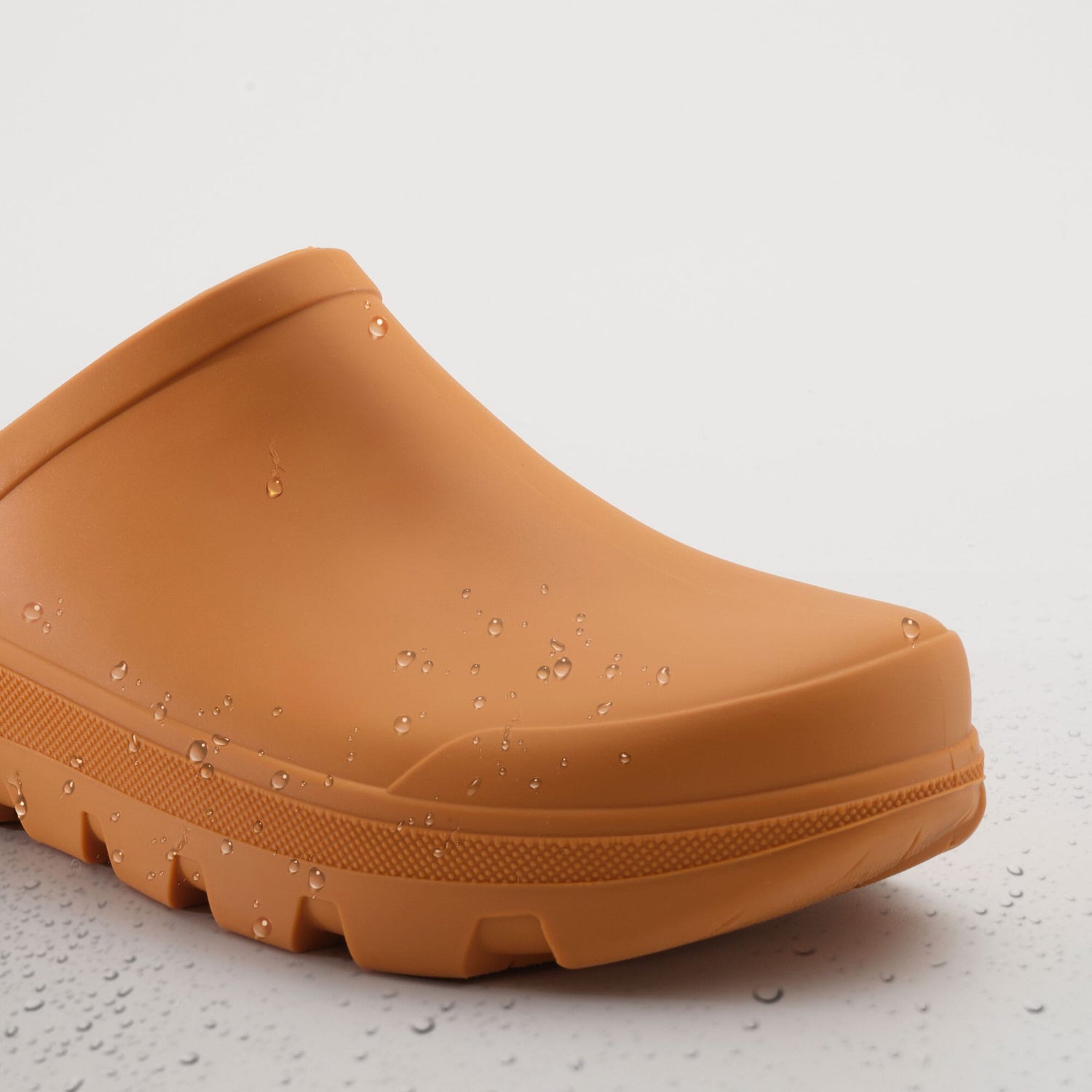 DARK OLIVE,OLIVE FONCÉE : Nova - Slip-On Clogs Front View